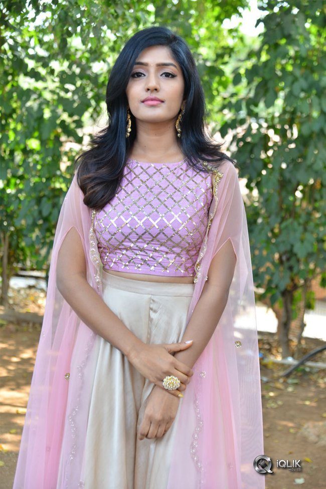 Eesha-Rebba-New-Photos
